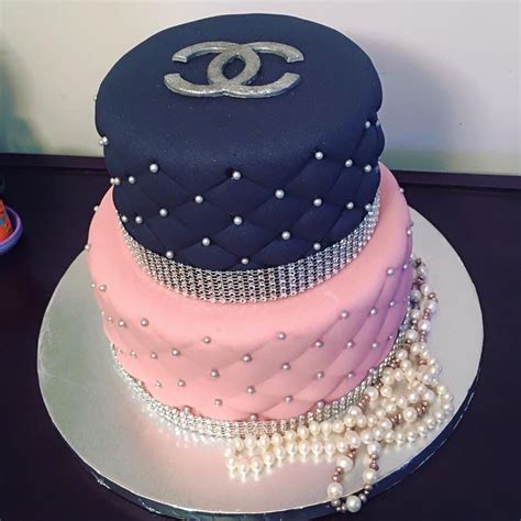 torta marshmallow chanel